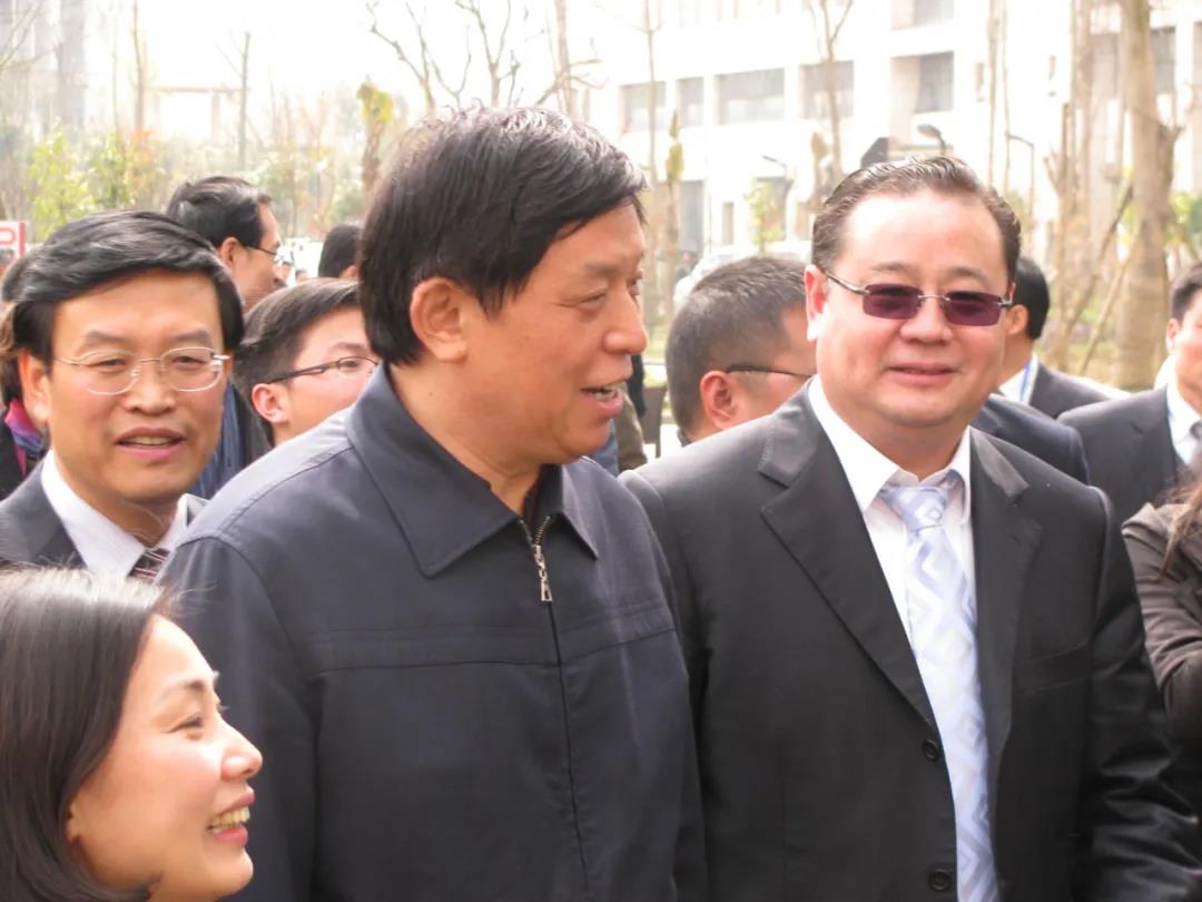 1619354588621067395.jpg 6.jpg